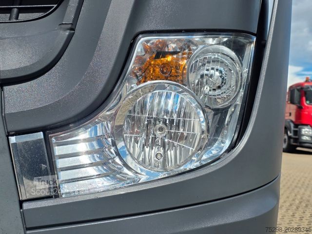 Standartinis vilkikas MERCEDES-BENZ Actros 1843