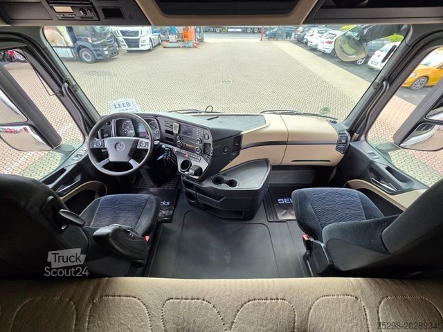 Standartinis vilkikas MERCEDES-BENZ Actros 1843