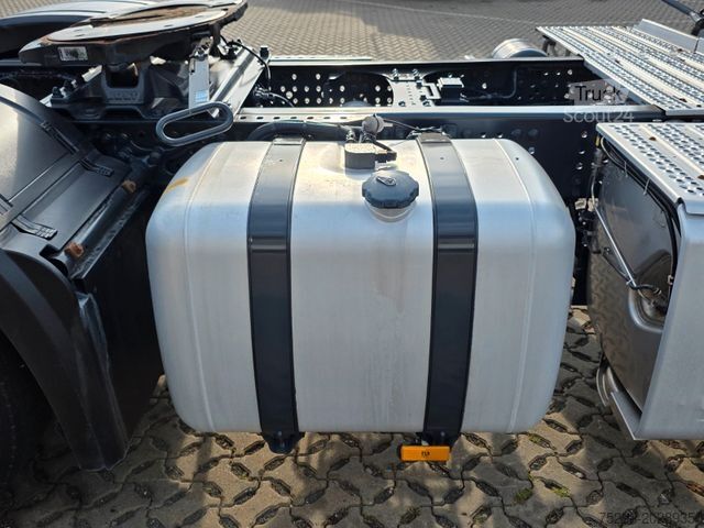 وحدة جرار قياسية MERCEDES-BENZ Actros 1843