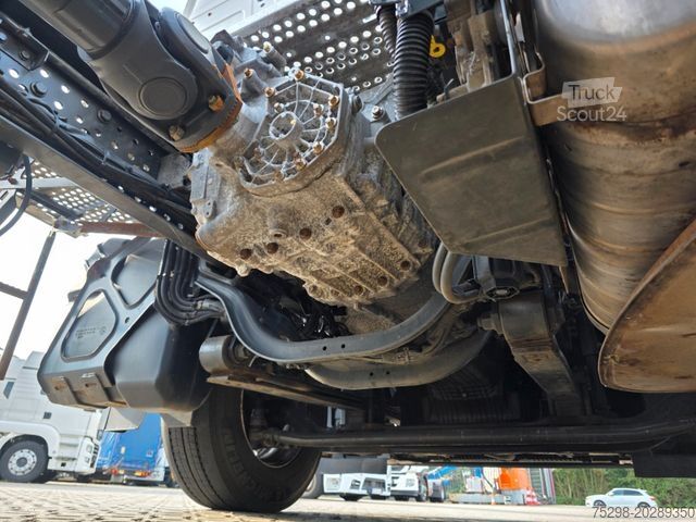 وحدة جرار قياسية MERCEDES-BENZ Actros 1843