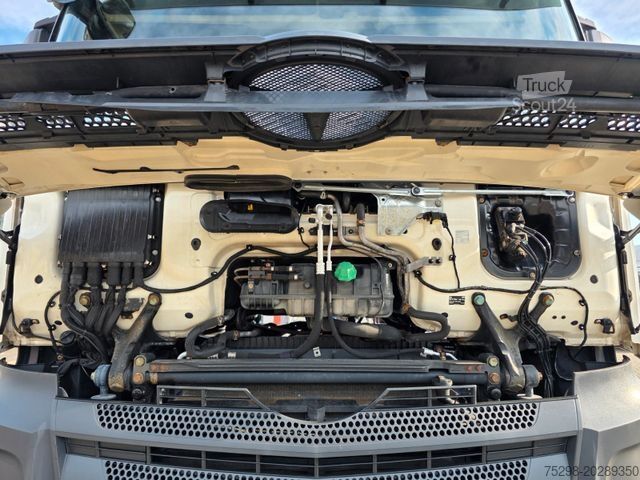Standard dragbil MERCEDES-BENZ Actros 1843