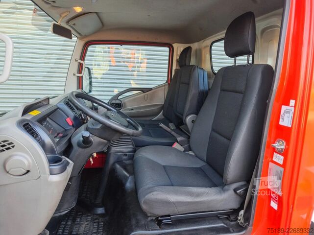 Hefplatform Nissan Cabstar 35.12 NT400 Multitel MJ201