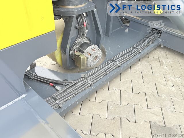 4-way forklift Combilift C3000STE TRIPLEX WIDE POSITIONER CABIN