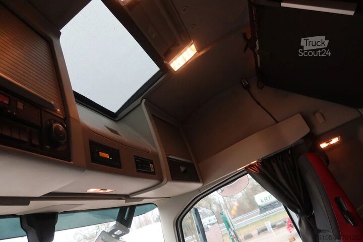 Standart-SZM Volvo FH 420 Holland Truck