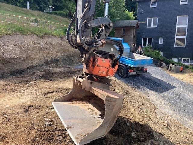 Escavadora de rodas Yanmar B 110 W