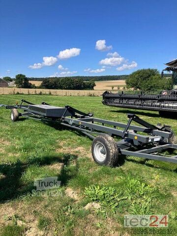 Mähdrescher TAM LEGUAN QUATTRO 35 FT