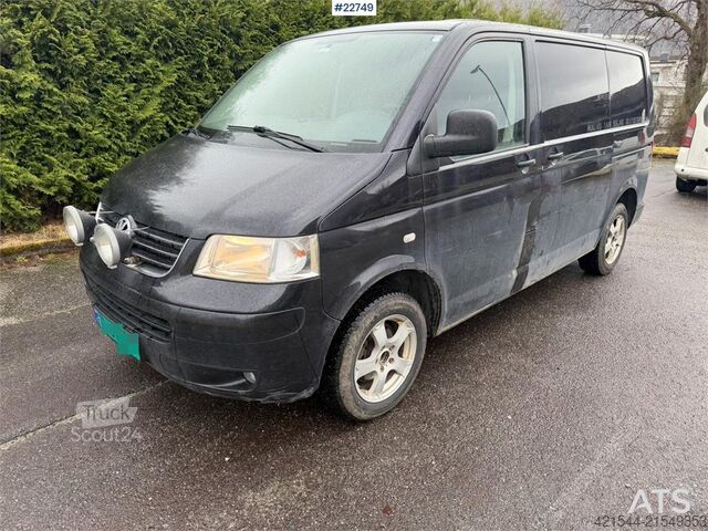 Kombi med högt tak VW Transporter 4x4 van