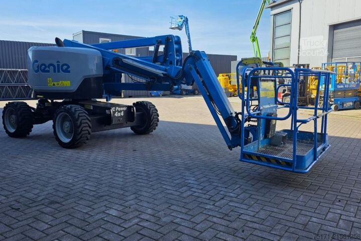 Chargeuse Genie Z45/25 XC Diesel, 4x4 Drive, 16m Working Height, 7