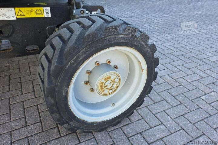 Chargeuse Genie Z45/25 XC Diesel, 4x4 Drive, 16m Working Height, 7