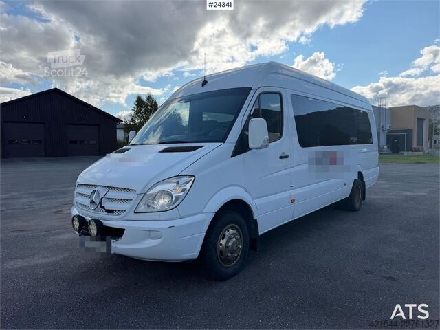 Minibus Mercedes-Benz Sprinter 516 w/ 16+1 and approved for two wheelcha
