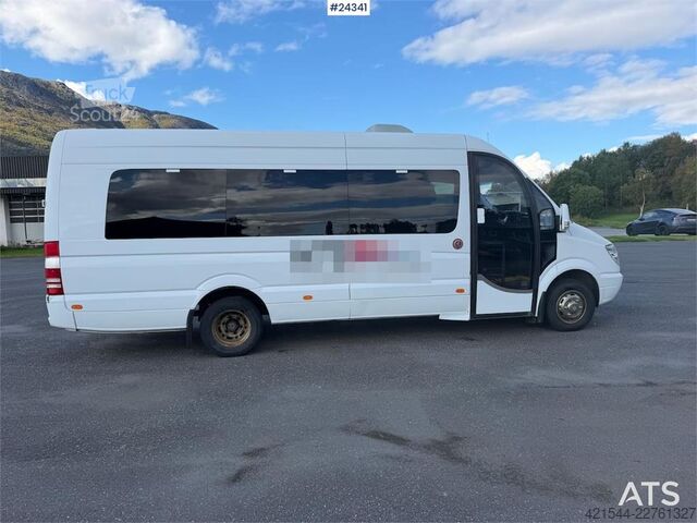 Minibus Mercedes-Benz Sprinter 516 w/ 16+1 and approved for two wheelcha