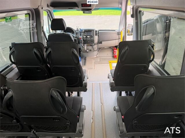 Minibus Mercedes-Benz Sprinter 516 w/ 16+1 and approved for two wheelcha