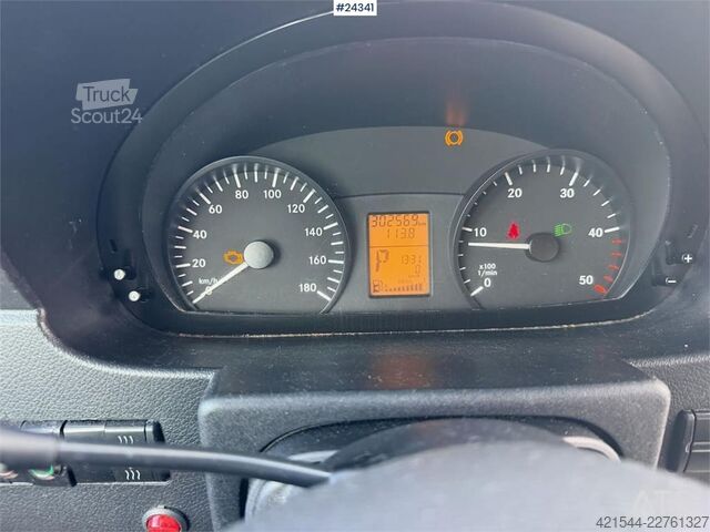 Minibus Mercedes-Benz Sprinter 516 w/ 16+1 and approved for two wheelcha