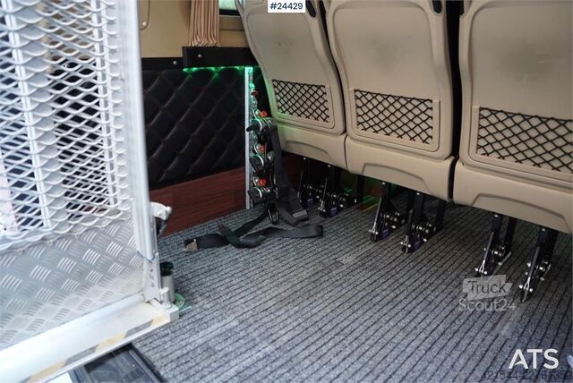 Minibus Mercedes-Benz Sprinter 519 CDI – Model – 17+2 Seats with Wheelch