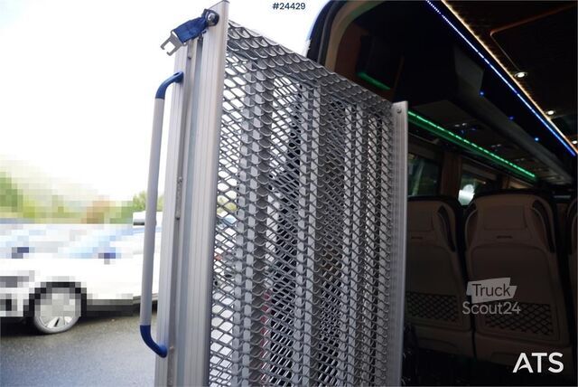 Minibus Mercedes-Benz Sprinter 519 CDI – Model – 17+2 Seats with Wheelch