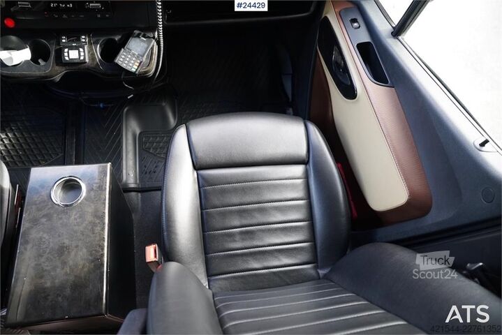 Minibus Mercedes-Benz Sprinter 519 CDI – Model – 17+2 Seats with Wheelch