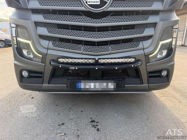 Prepravca dreva Mercedes-Benz Actros 6x4 timber truck with Epsilon M12L timber c