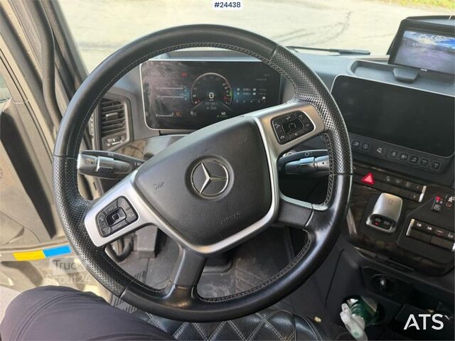 Prepravca dreva Mercedes-Benz Actros 6x4 timber truck with Epsilon M12L timber c