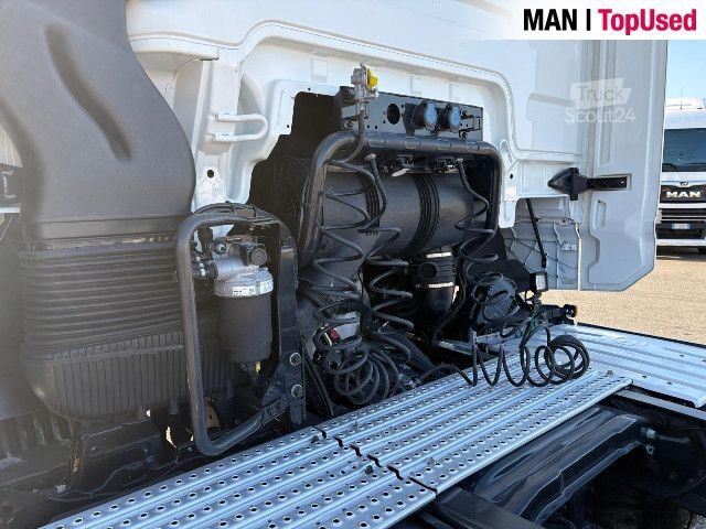 Стандартный седельный тягач MAN TGX 18.480 4x2 BL SA