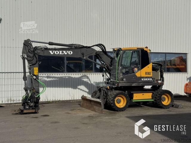 Chargeuse-pelleteuse Volvo EWR130E