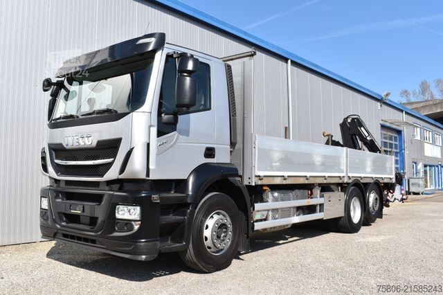 Automobilis ar plakanu platformu IVECO Stralis 260S42 Brücke/Kran Hiab/Retarder