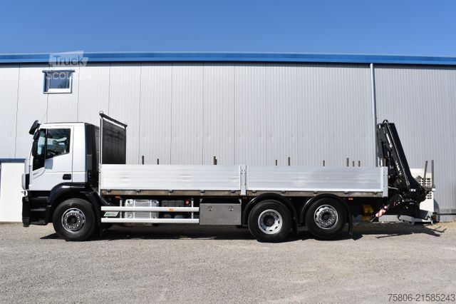 Automobilis ar plakanu platformu IVECO Stralis 260S42 Brücke/Kran Hiab/Retarder