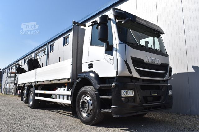 Automobilis ar plakanu platformu IVECO Stralis 260S42 Brücke/Kran Hiab/Retarder