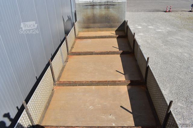 Automobilis ar plakanu platformu IVECO Stralis 260S42 Brücke/Kran Hiab/Retarder