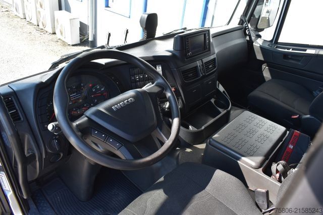 Automobilis ar plakanu platformu IVECO Stralis 260S42 Brücke/Kran Hiab/Retarder