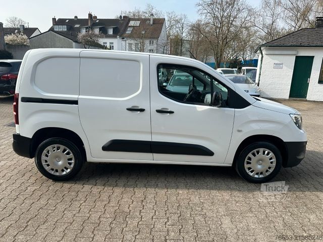 Panelová dodávka OPEL Combo E Cargo 75kw * Klima *