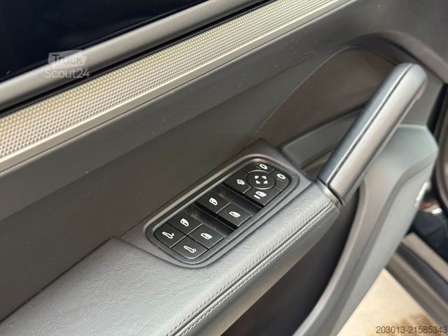 Pick-up PORSCHE Cayenne S Panoramadach 360° Kamera Bose Sound