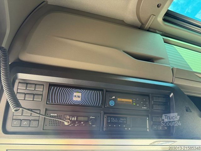 Tovornjak s ploščadjo MAN TGS 18.360 4x2 Pritsche Kran HIAB XHIDUO 188 E5