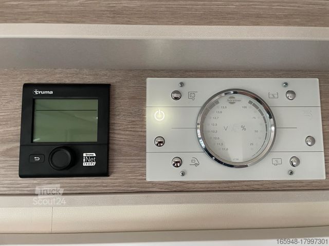 Half-integraal camper BÜRSTNER Lineo T 620 G**Solar*Markise mit LED