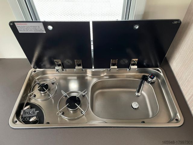 Half-integraal camper BÜRSTNER Lineo T 620 G**Solar*Markise mit LED