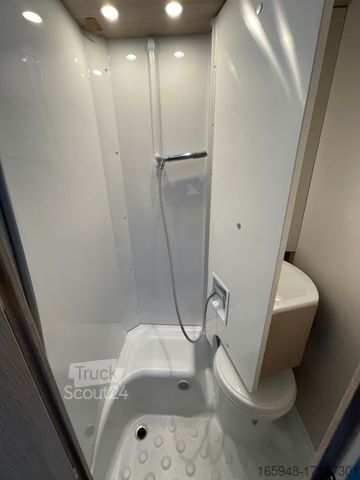 Half-integraal camper BÜRSTNER Lineo T 620 G**Solar*Markise mit LED