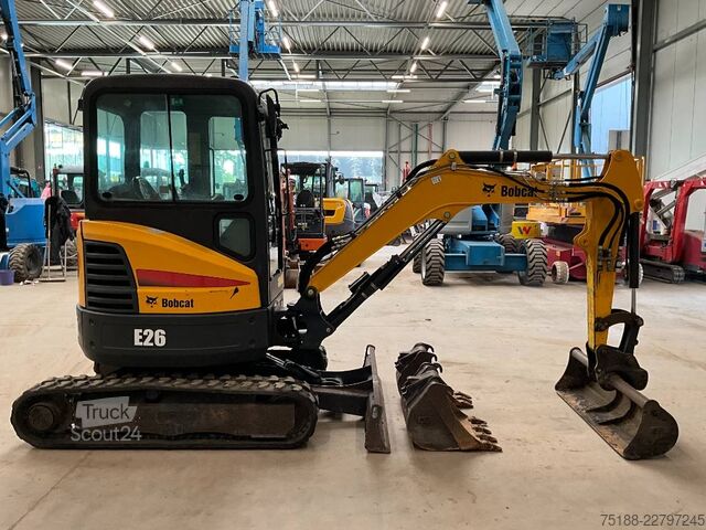Mini-excavator Bobcat E 26