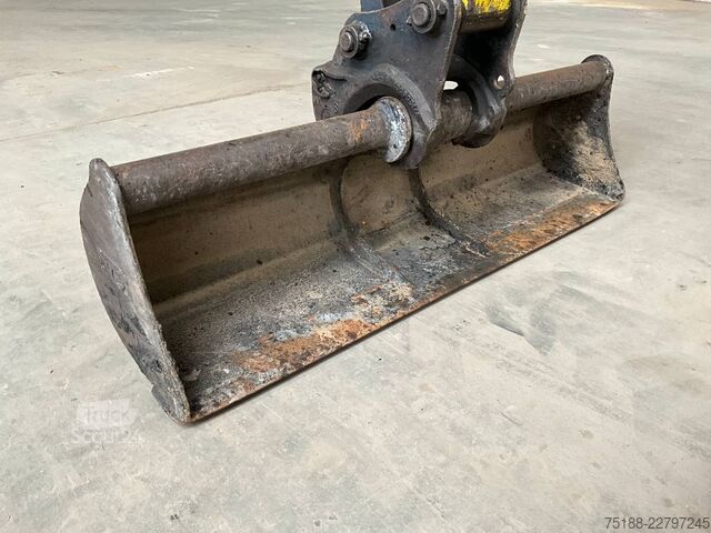 Mini-excavator Bobcat E 26