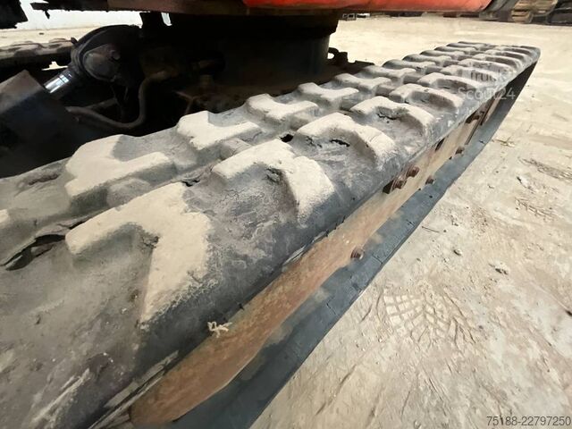 Minikaivinkone Kubota KX 016-4