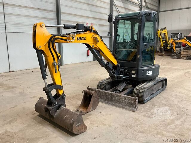 Mini-excavator Bobcat E 26