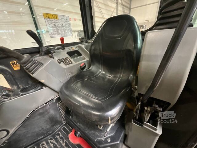 Mini-excavator Bobcat E 26