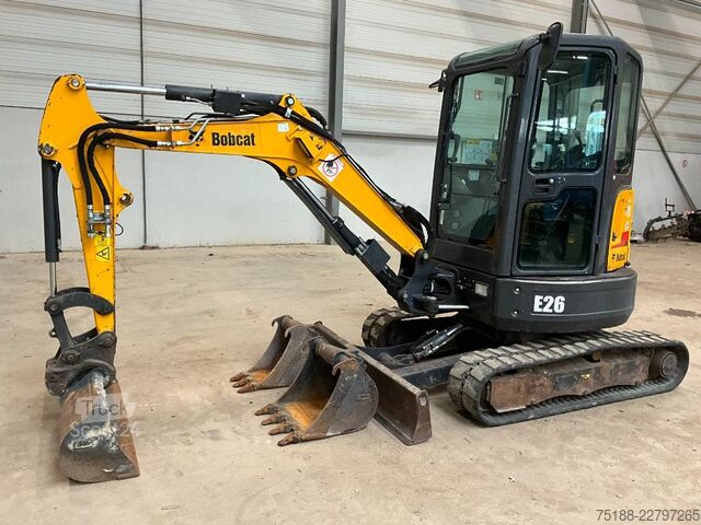 Mini-excavator Bobcat E 26