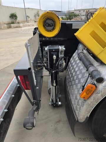 Kroklastbil Iveco 260S48