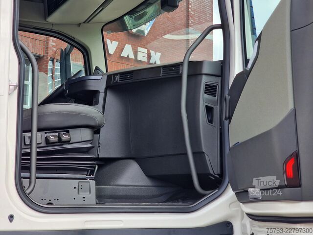 Standardni SZM Volvo FH 13.500 Globetrotter XL Aero 4x2 - New - Full...