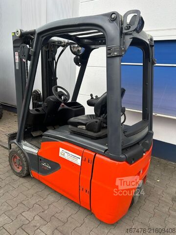 Frontgaffeltruck Linde E16-02