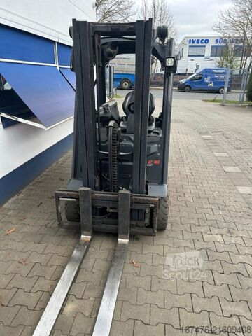 Frontgaffeltruck Linde E16-02