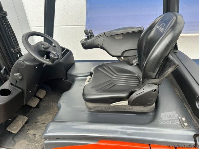 Frontgaffeltruck Linde E16-02