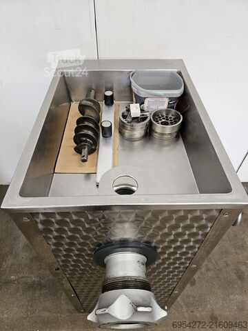 AGRAVIS Technik Lenne-Lippe GmbH AGRAVIS Technik Lenne-Lippe GmbH AGRAVIS Technik Lenne-Lippe GmbH