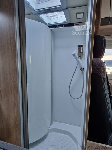 Kamper kombi PÖSSL Summit 600 Plus Markise Solar Navi AHK