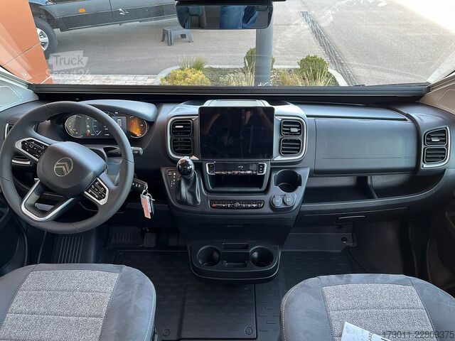 Kamper kombi PÖSSL Summit 640 180PS Automat