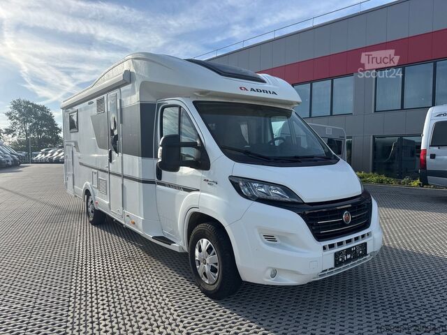 Half-integraal camper ADRIA ADRIA S 670 SC CORAL